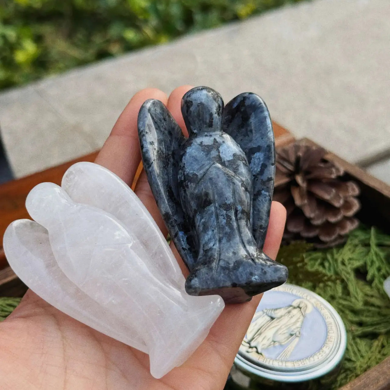 Archangel Protection Statue – Hand-Carved Natural White Quartz & Black Flash Obsidian Display Piece