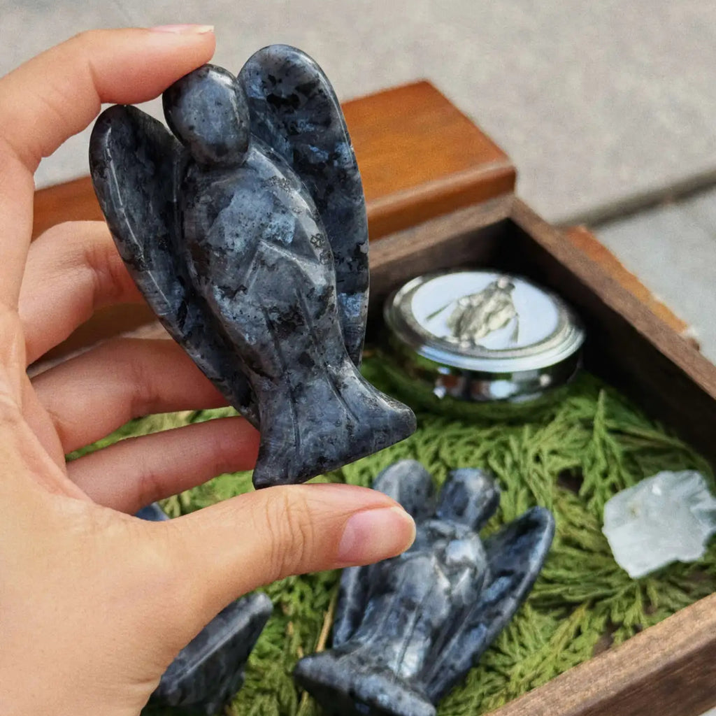 Archangel Protection Statue – Hand-Carved Natural White Quartz & Black Flash Obsidian Display Piece