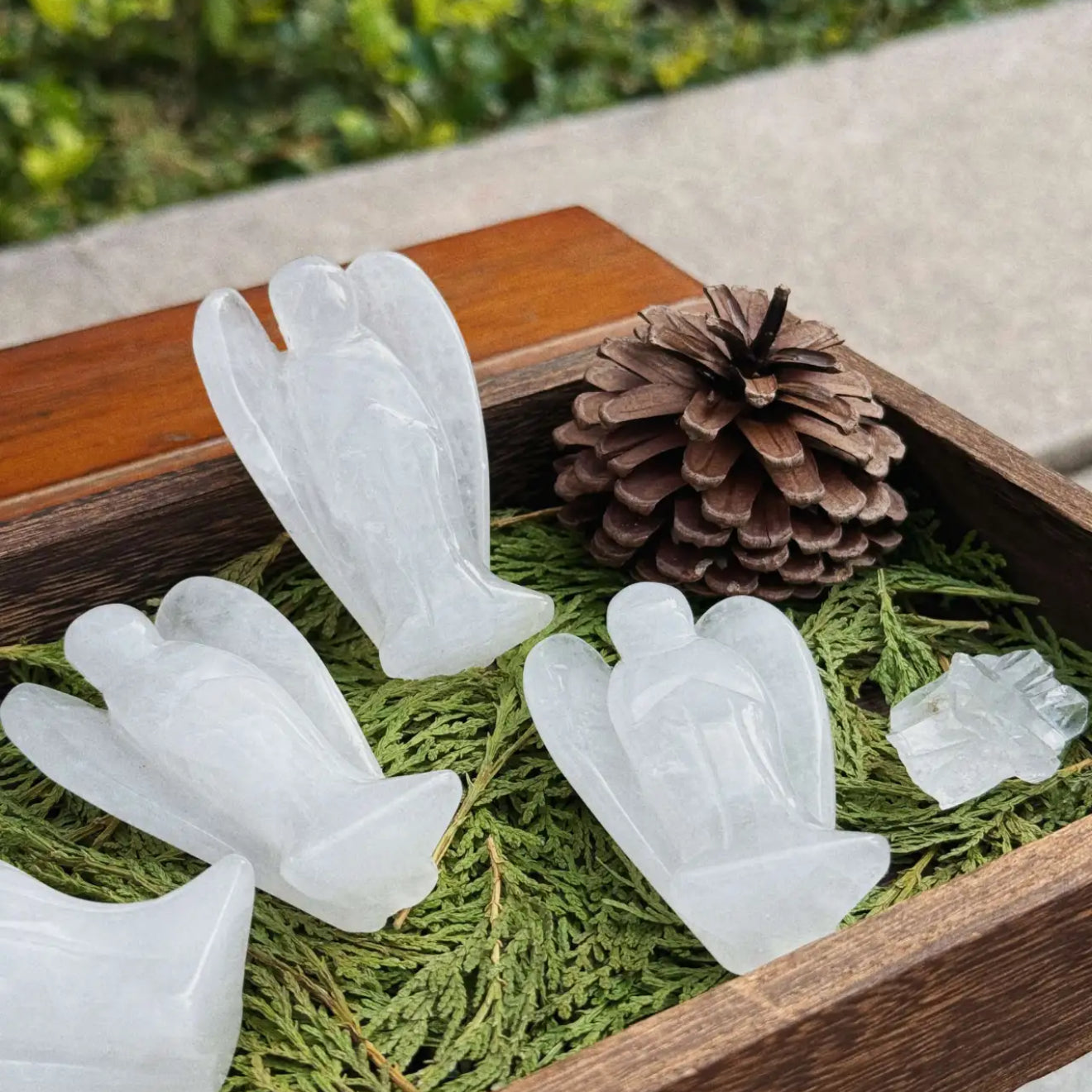 Archangel Protection Statue – Hand-Carved Natural White Quartz & Black Flash Obsidian Display Piece